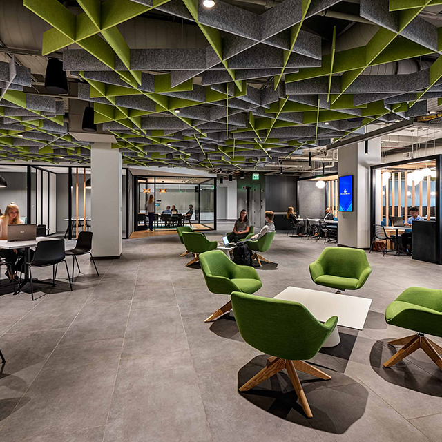 Módulos de techo acústico irregular